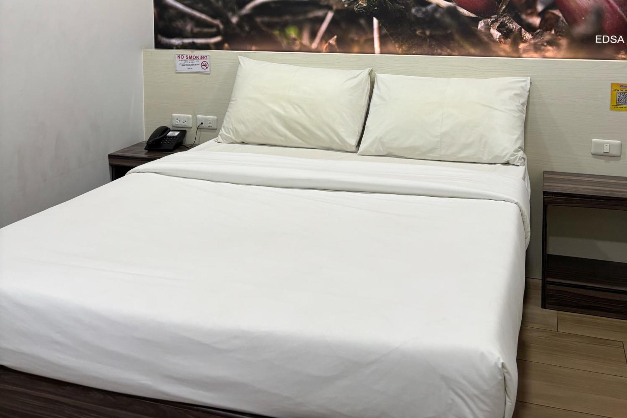 Sugbutel Family Hotel Cebu Buitenkant foto